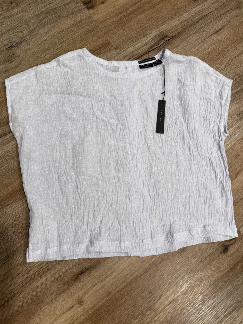 NWT Tahari Light Blue Crinkle Linen Top Buttons Down Back XL